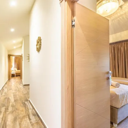 Fantastic Seafront 4 Bedrooms Samostan Prestige Stunning Korčula