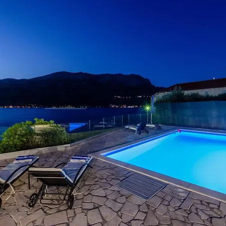 Villa Fantastic Seafront 4 Bedrooms Samostan Prestige Stunning Sea Views Enclosed Garden With Private Pool