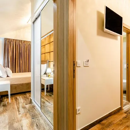 Fantastic Seafront 4 Bedrooms Samostan Prestige Stunning Villa *