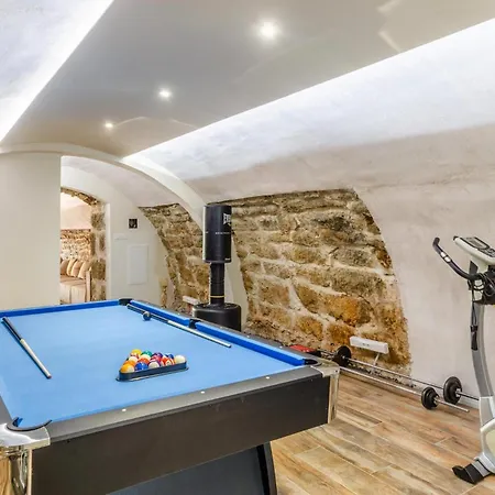 Vila Fantastic Seafront 4 Bedrooms Samostan Prestige Stunning Korčula