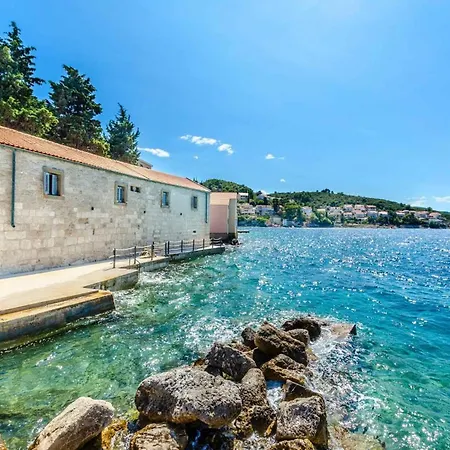 Fantastic Seafront 4 Bedrooms Samostan Prestige Stunning Sea Views Enclosed Garden With Private Pool
