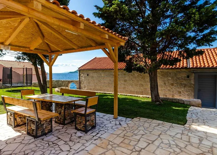 Villa Fantastic Seafront 4 Bedrooms Samostan Prestige Stunning *