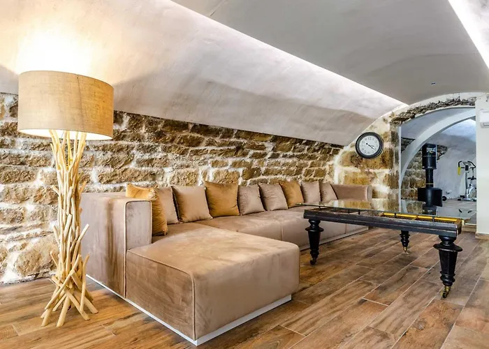 Villa Fantastic Seafront 4 Bedrooms Samostan Prestige Stunning