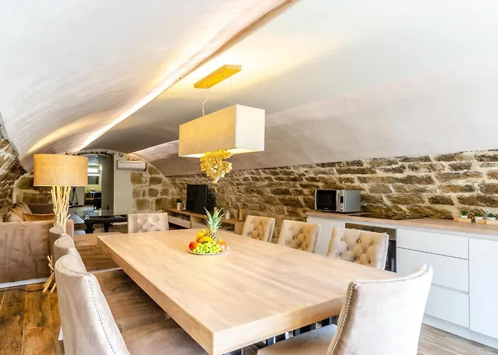 Villa Fantastic Seafront 4 Bedrooms Samostan Prestige Stunning