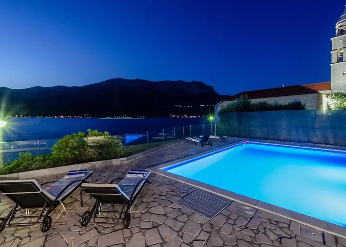 Villa Fantastic Seafront 4 Bedrooms Samostan Prestige Stunning