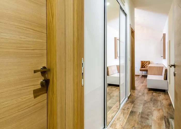 Fantastic Seafront 4 Bedrooms Samostan Prestige Stunning *