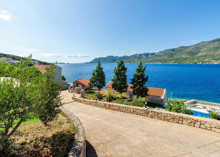 Villa Fantastic Seafront 4 Bedrooms Samostan Prestige Stunning