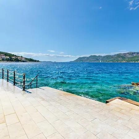 Fantastic Seafront 4 Bedrooms Samostan Prestige Stunning Sea Views Enclosed Garden With Private Pool Villa *