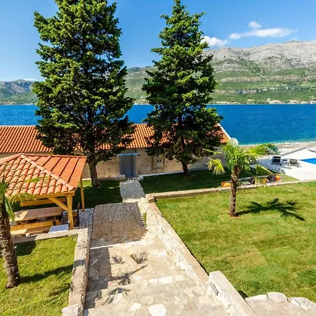 Fantastic Seafront 4 Bedrooms Samostan Prestige Stunning Sea Views Enclosed Garden With Private Pool *